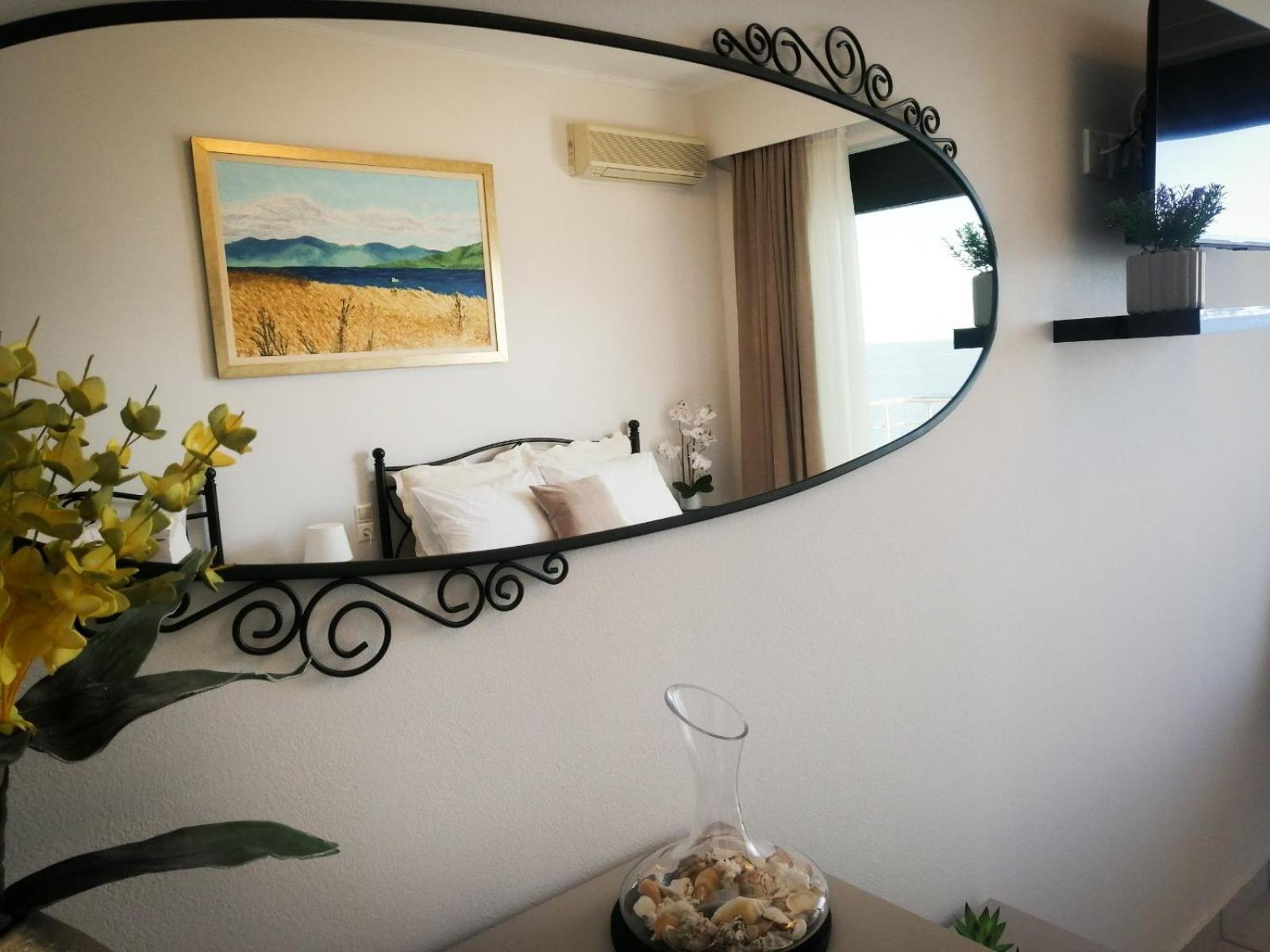 Anel Rooms Himare Luaran gambar